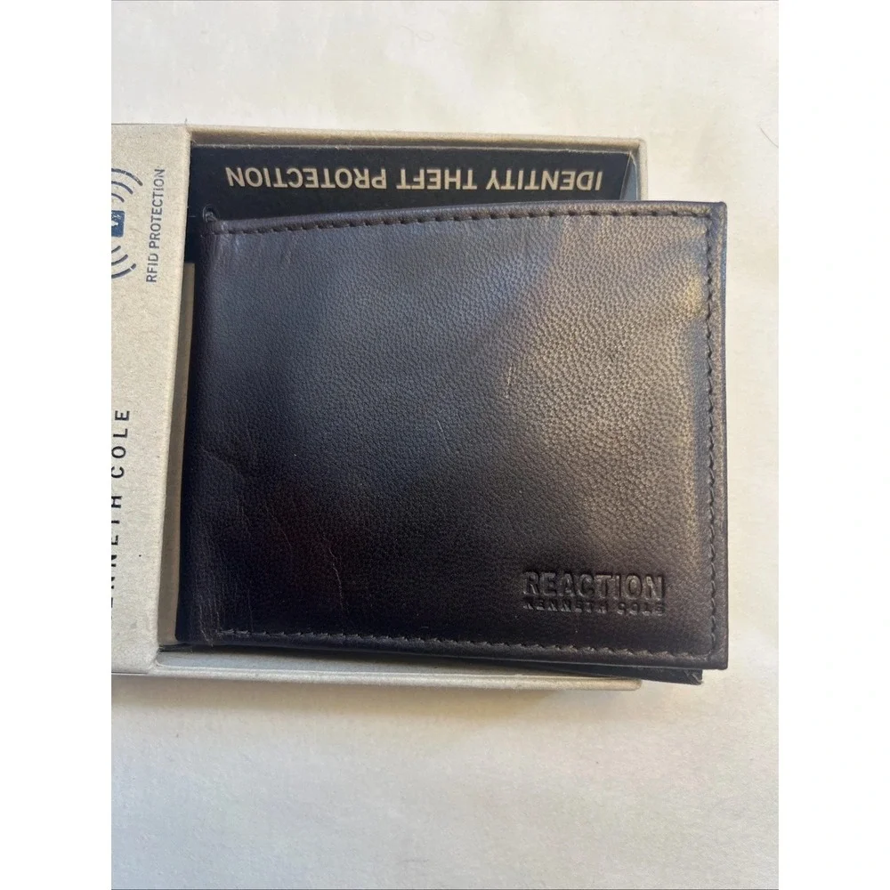 Kenneth Cole Reaction Quiet Luxury Slimfold Wallet Mens Brown RFID MinimalistNew